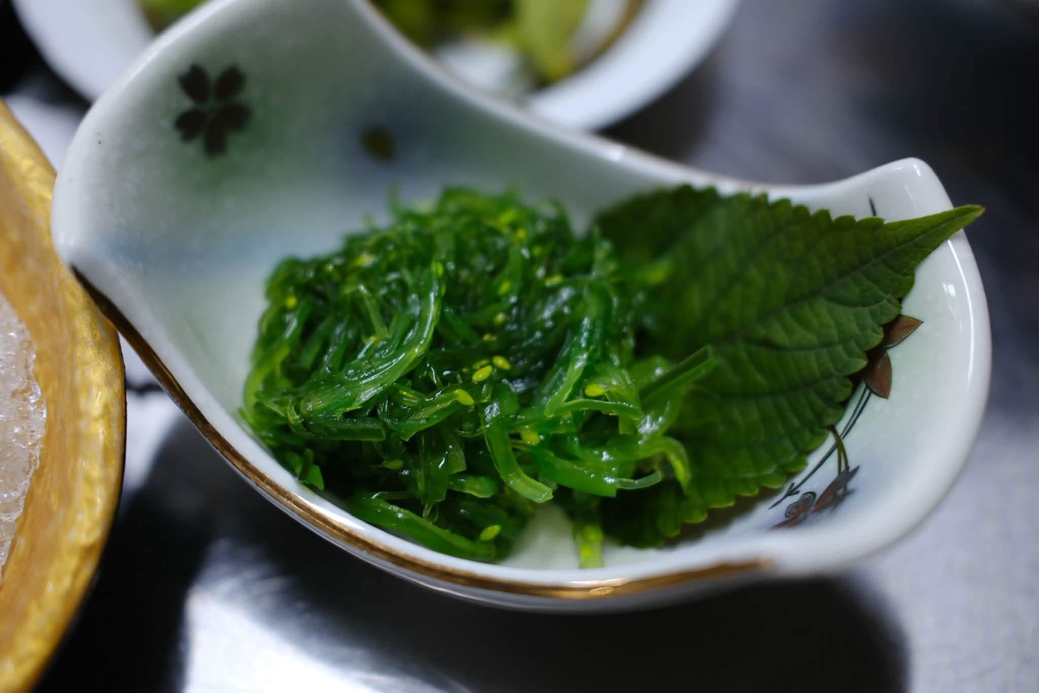Rong biển trộn mè